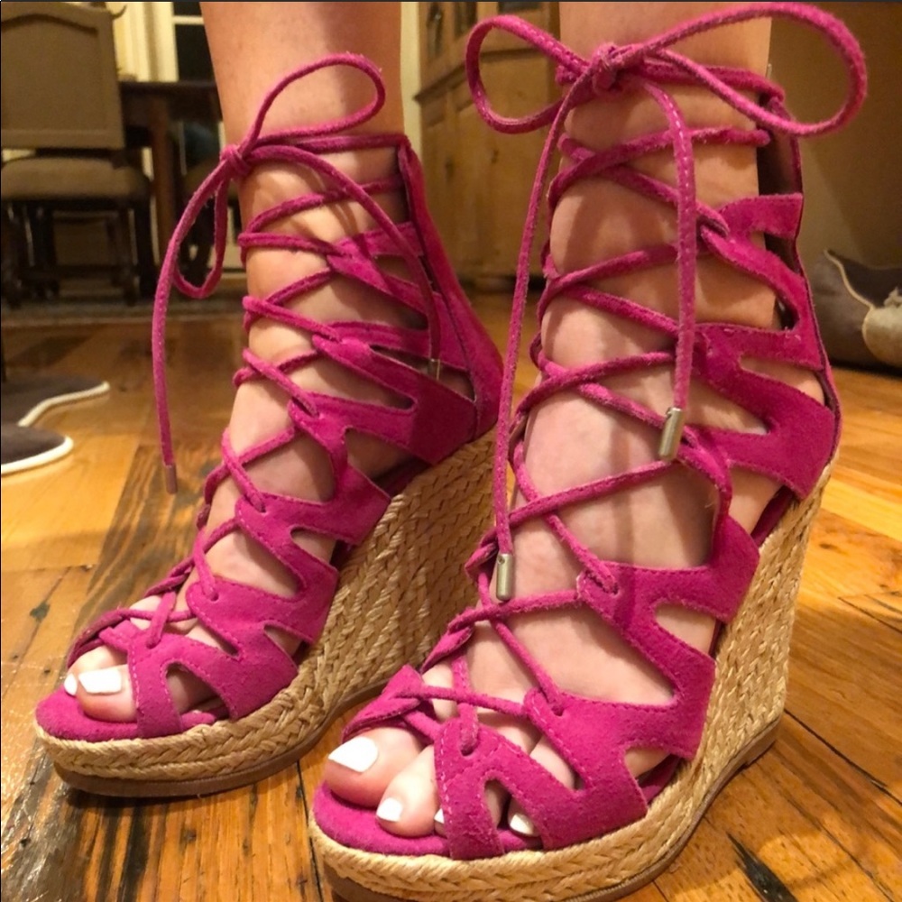 Steve Madden Theea wedge